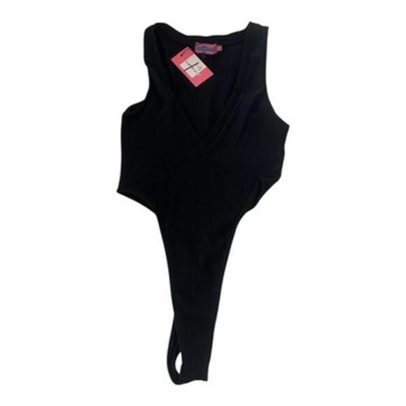 NWT Edikted High Cut Ribbed V Neck Bodysuit Sz Small - Picture 5 of 14